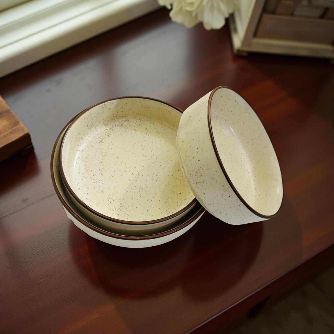 Ceramic container with a lid on a wooden surface