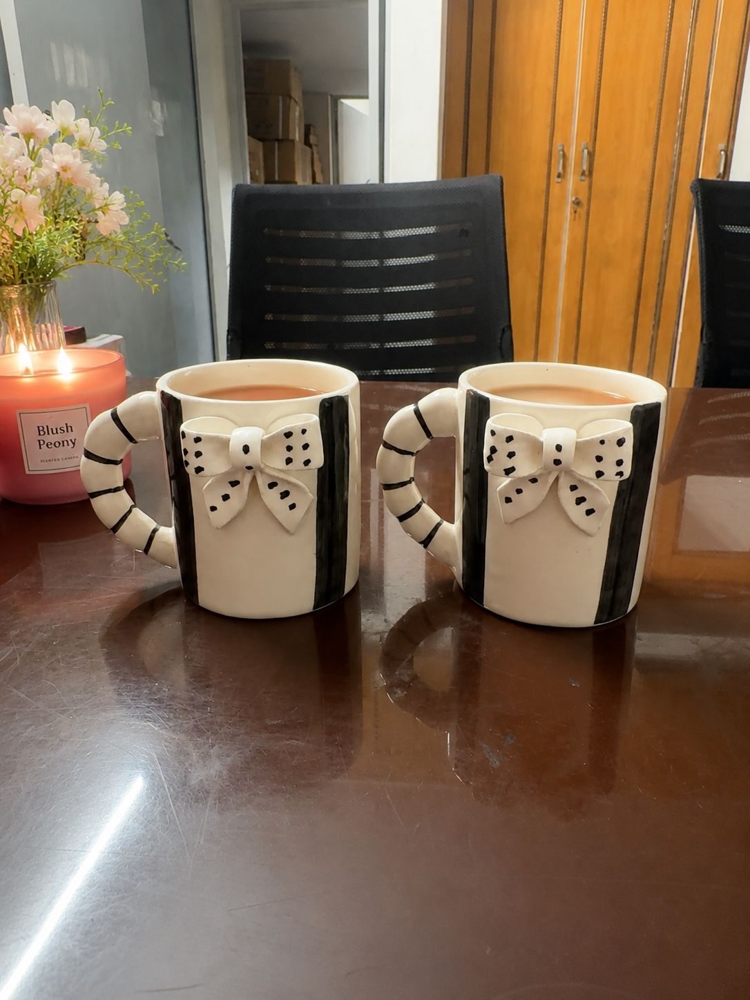 Bow Ceramic Coffee Mug Set of 2 by Lupaava