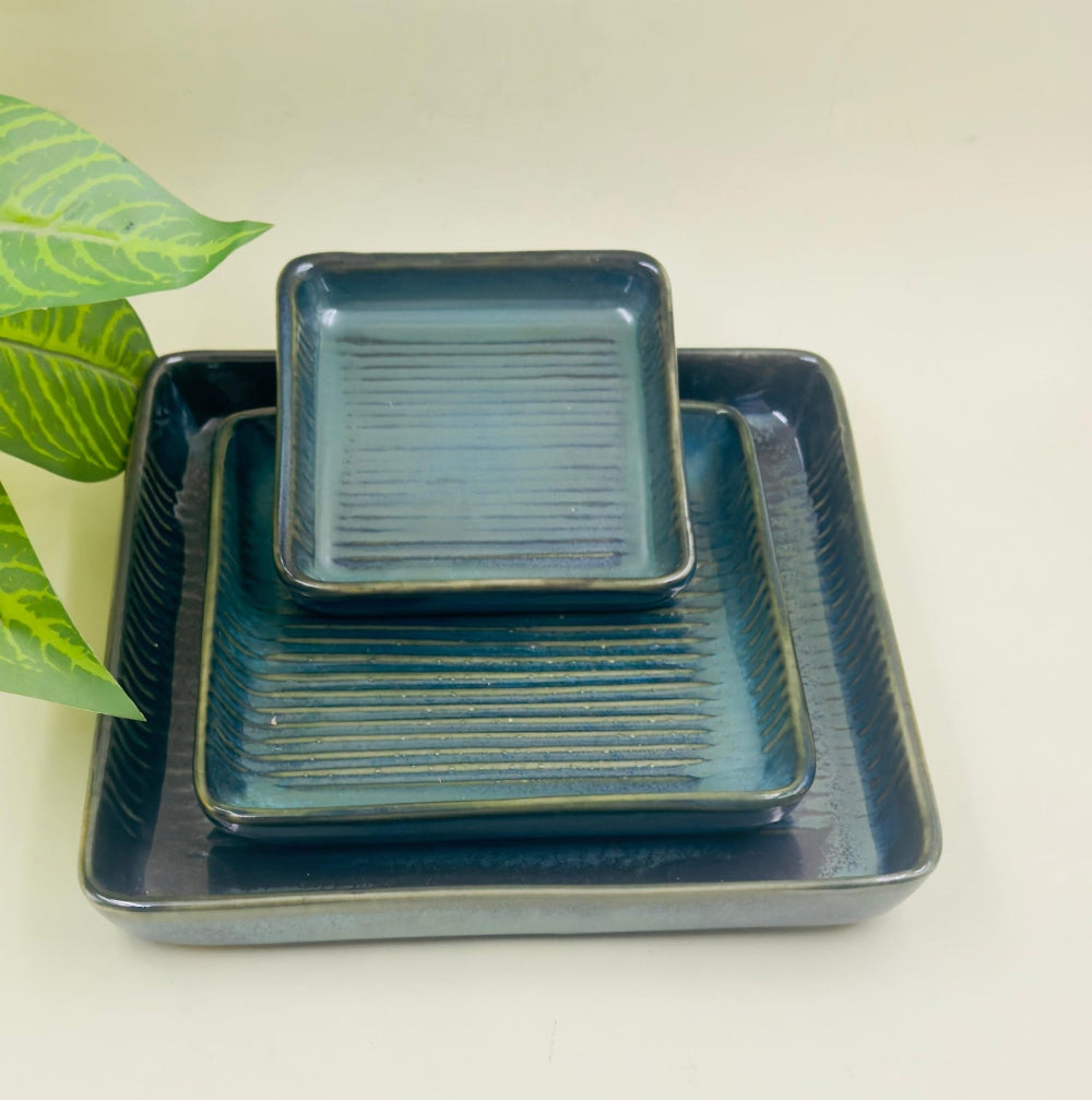 Sustainable leaf-shaped serving platter for eco-friendly homes