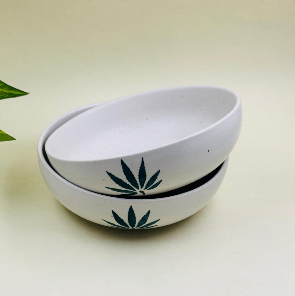 Green Papaya Leaf Ceramic Serving Bowl Set of 2