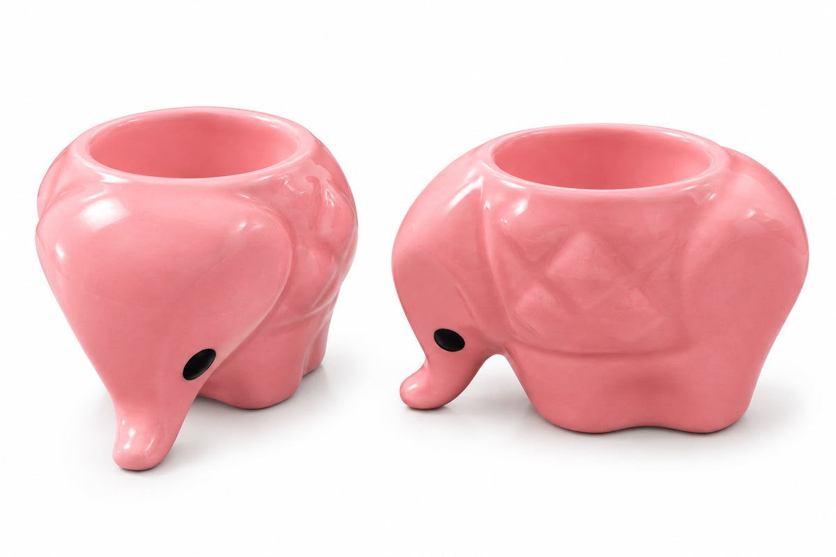 Pair of elephant tealight holders for festive home decoration