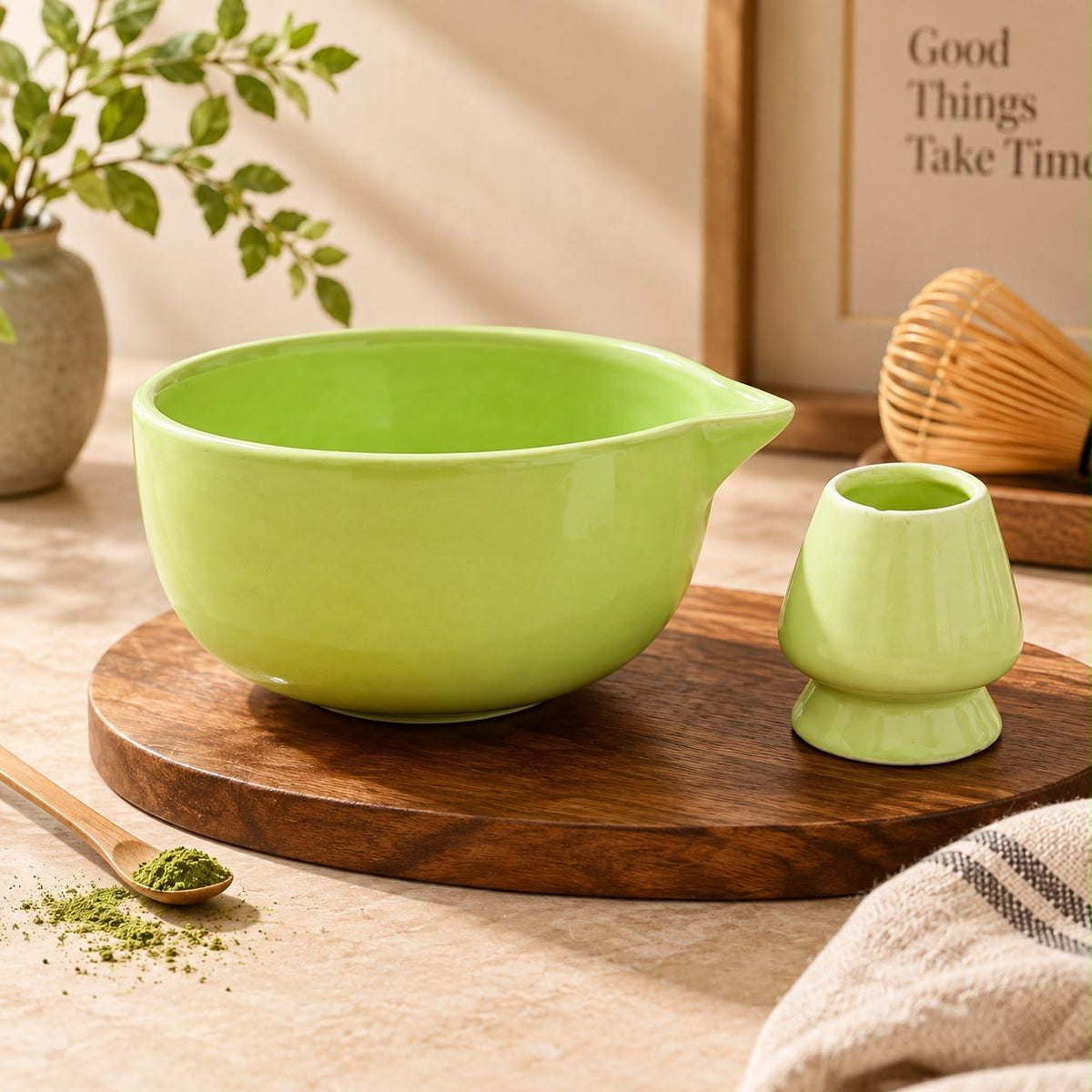 Matcha preparation bowl for whisking green tea powder