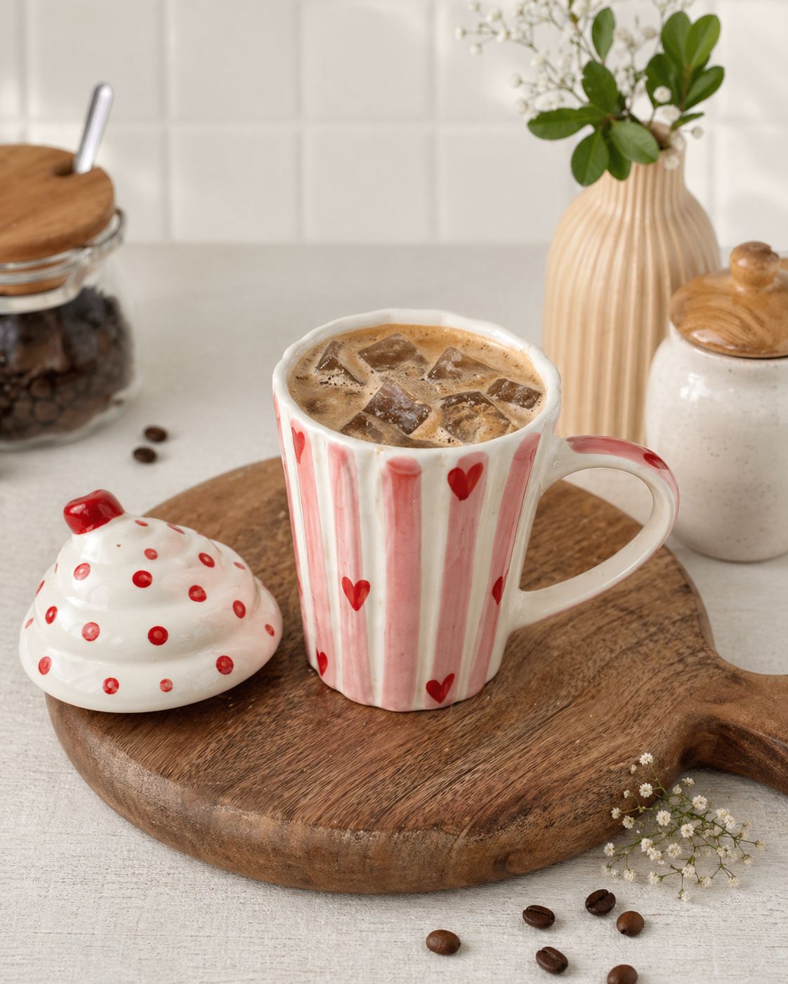 Pink heart ceramic coffee mug with lid for gifting and kids
