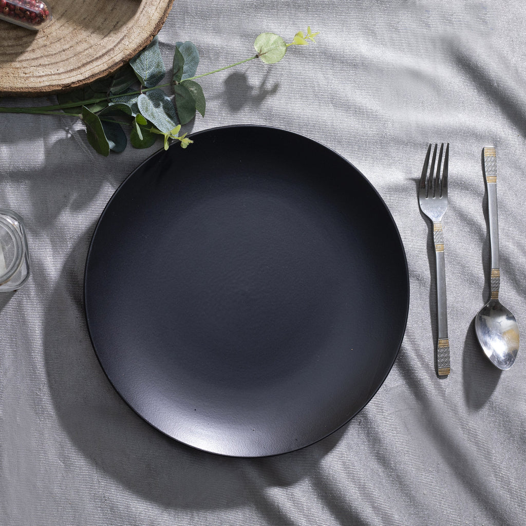 Elegant ceramic dinner plates for formal dining